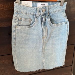 COTTON:ON NWT Classic Stretch Denim Mini Skirt Size 0